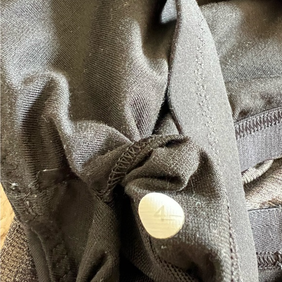 Lululemon tank - Picture 3 of 3